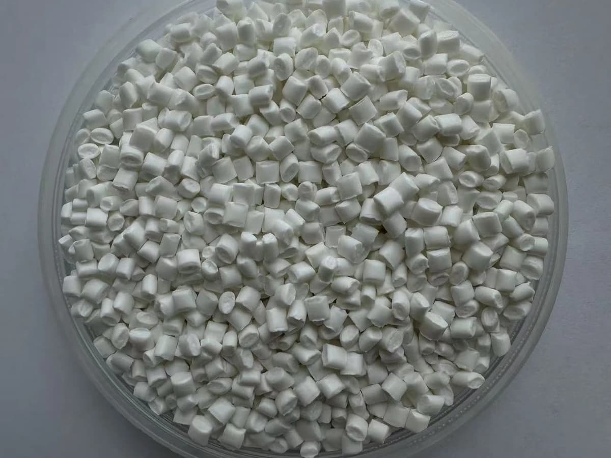 White Recycled HIPS Pellets – Injection Grade