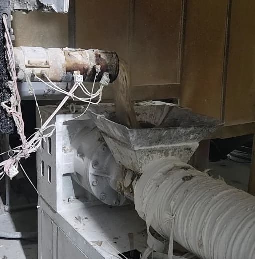Recycled plastic extrusion equipment